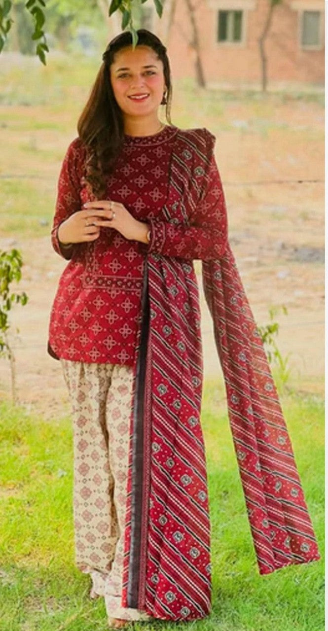 Red 3-Piece Khaddar Suit Bin Saeed | Winter Luxe Collection – Elegant Seasonal Wear
