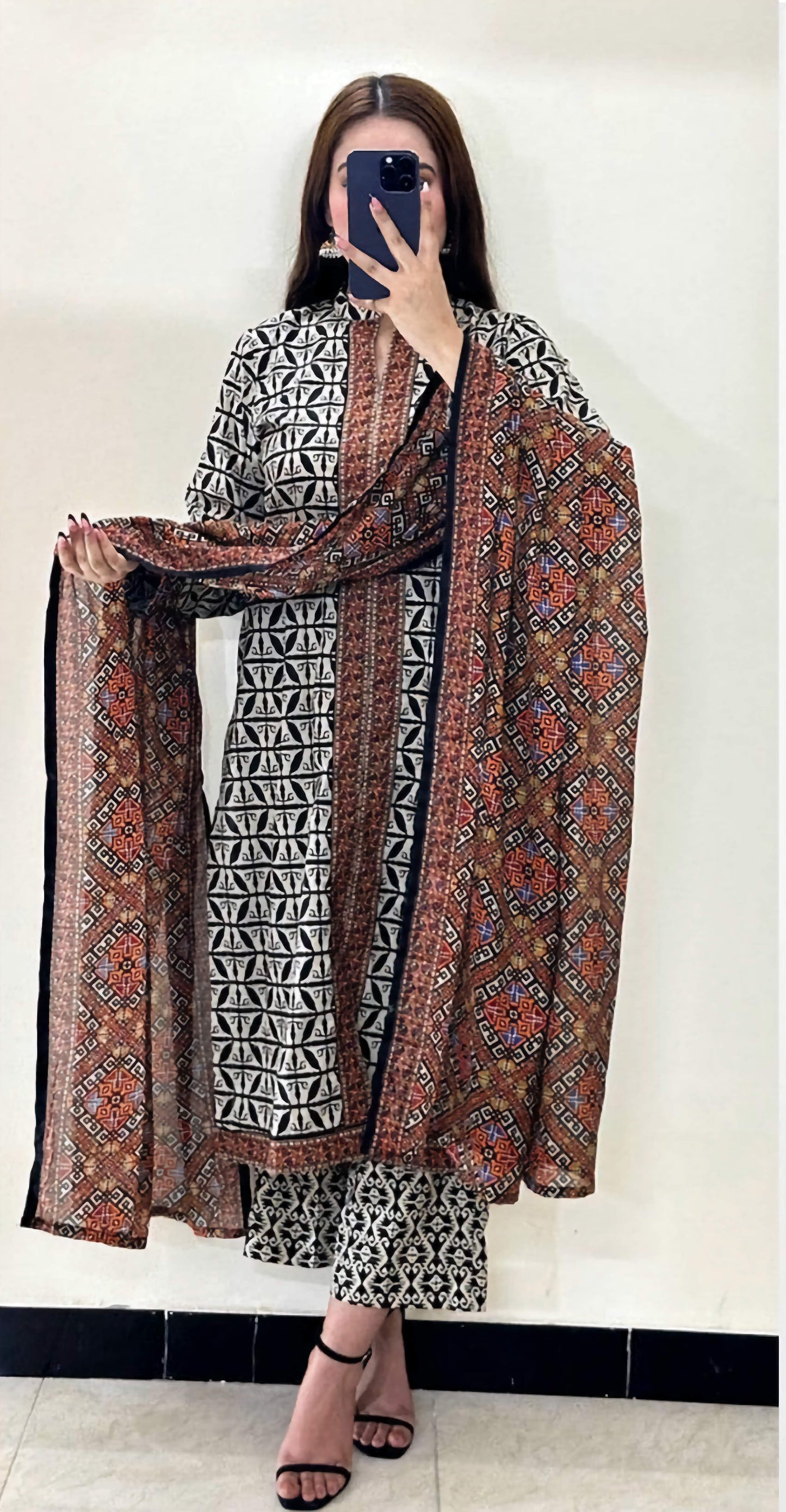 Black 3-Piece Khaddar Suit – Bin Saeed | Winter Luxe Collection