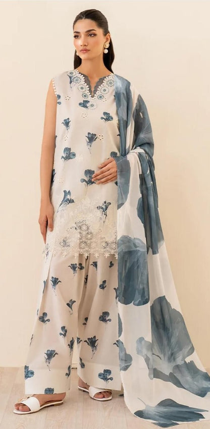 Iznik | 3pcs khaddar collection | broad and elongated flowers of cream / cobalt blue color